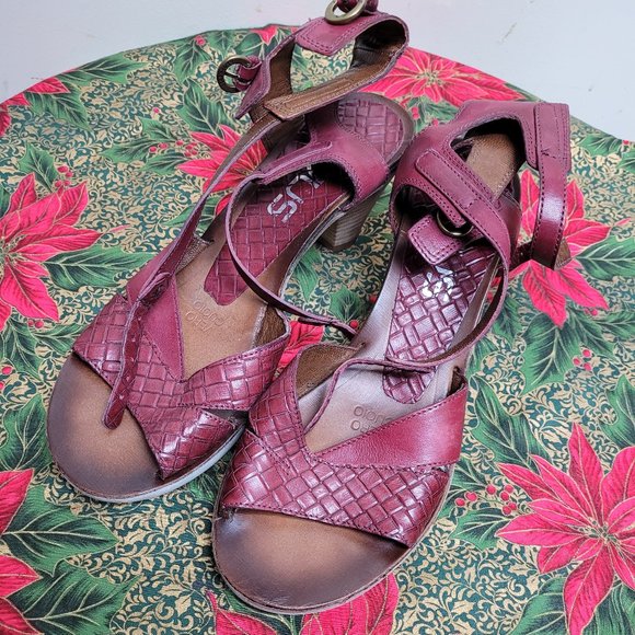 Ladies MJUS strap, open toe heel, size 40 (US 9.5) - Picture 1 of 4